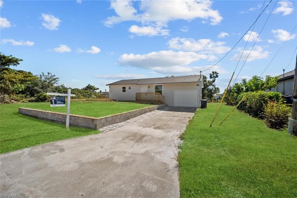 4101 3rd ST SW LEHIGH ACRES, FL 33976