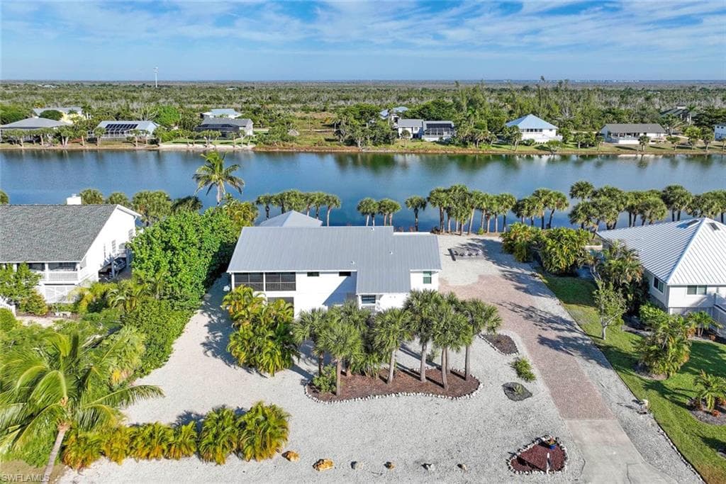 3284 Twin Lakes LN SANIBEL, FL 33957