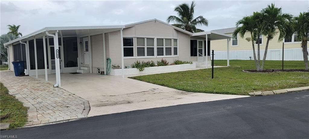 4700 Tahiti DR BONITA SPRINGS, FL 34134