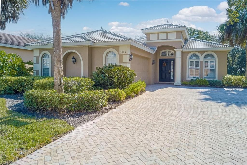 3290 Midship DR NORTH FORT MYERS, FL 33903