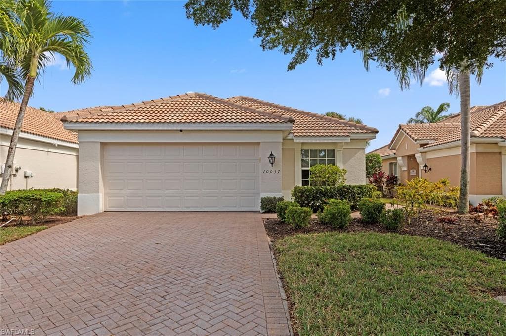 10037 Colonial Country Club BLVD FORT MYERS, FL 33913
