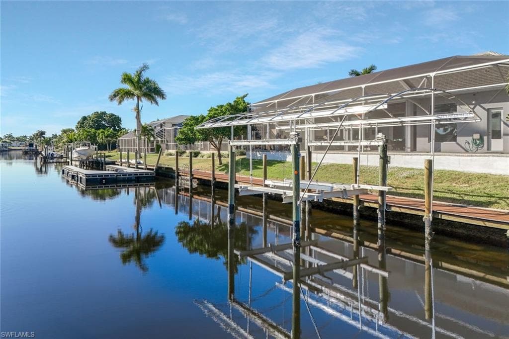 4909 Seville CT CAPE CORAL, FL 33904