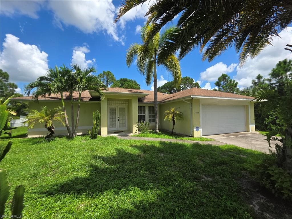 3202 71st ST W LEHIGH ACRES, FL 33971