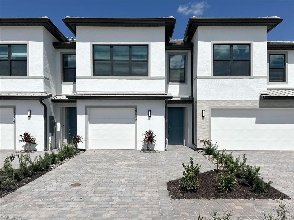 27831 Solis Grande Drive BONITA SPRINGS, FL 34135
