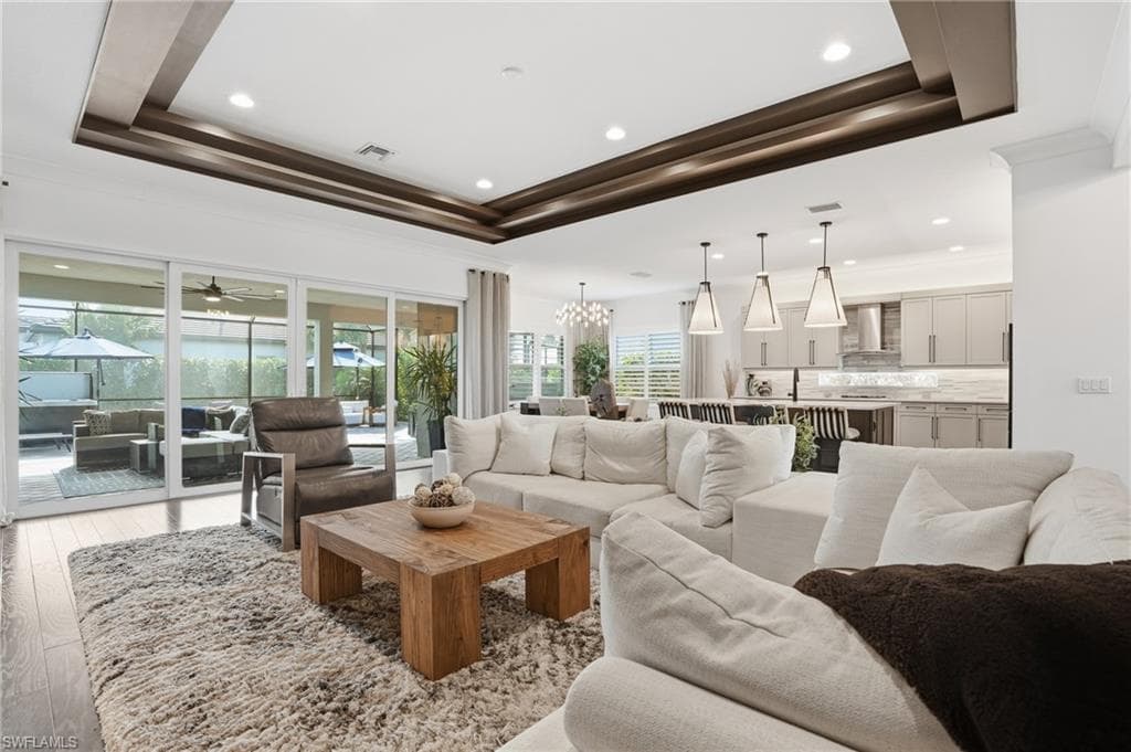 11648 Periwinkle DR NAPLES, FL 34120