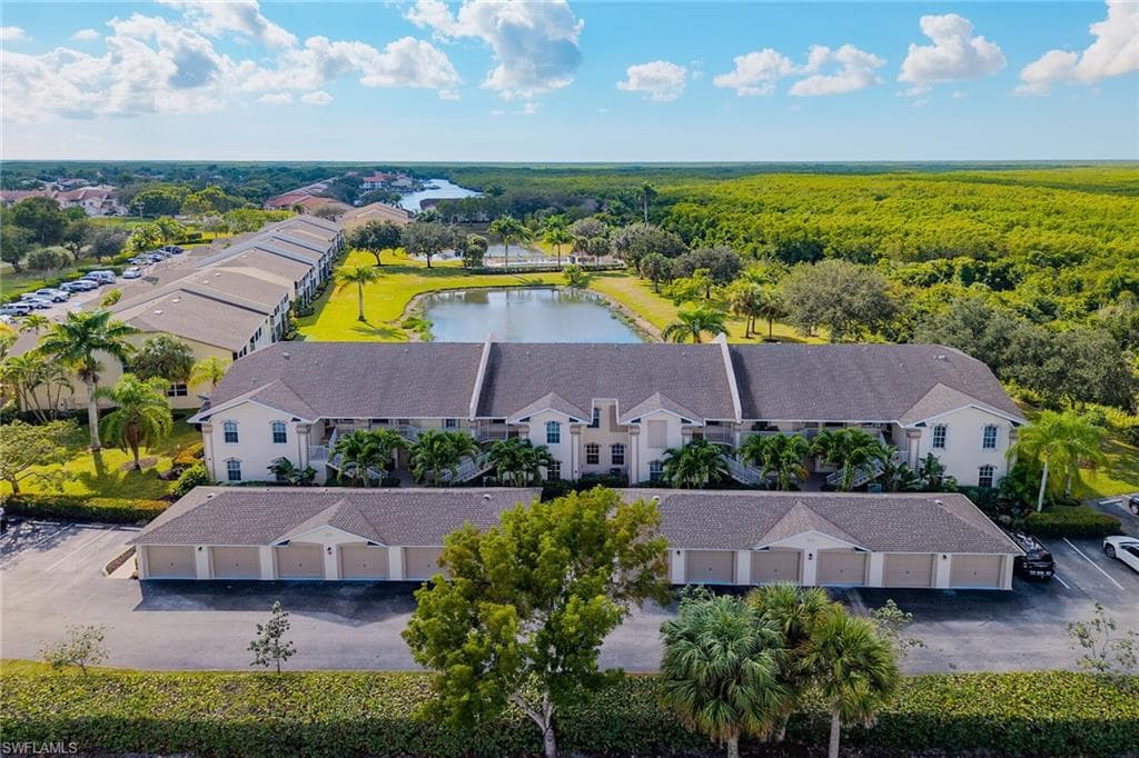 350 Newport DR 1907 NAPLES, FL 34114