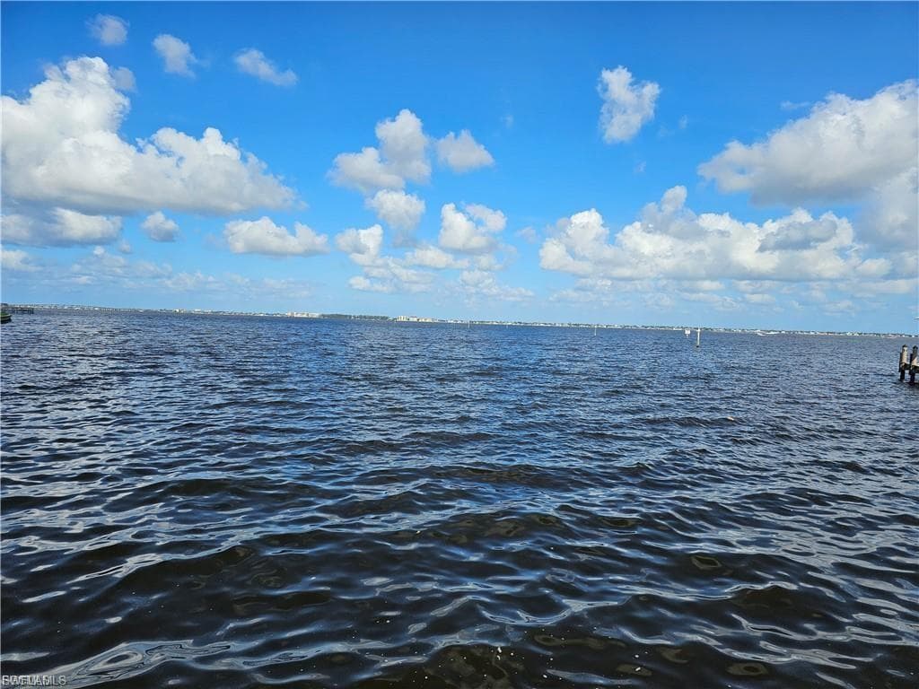 6928 Old Whiskey Creek DR FORT MYERS, FL 33919