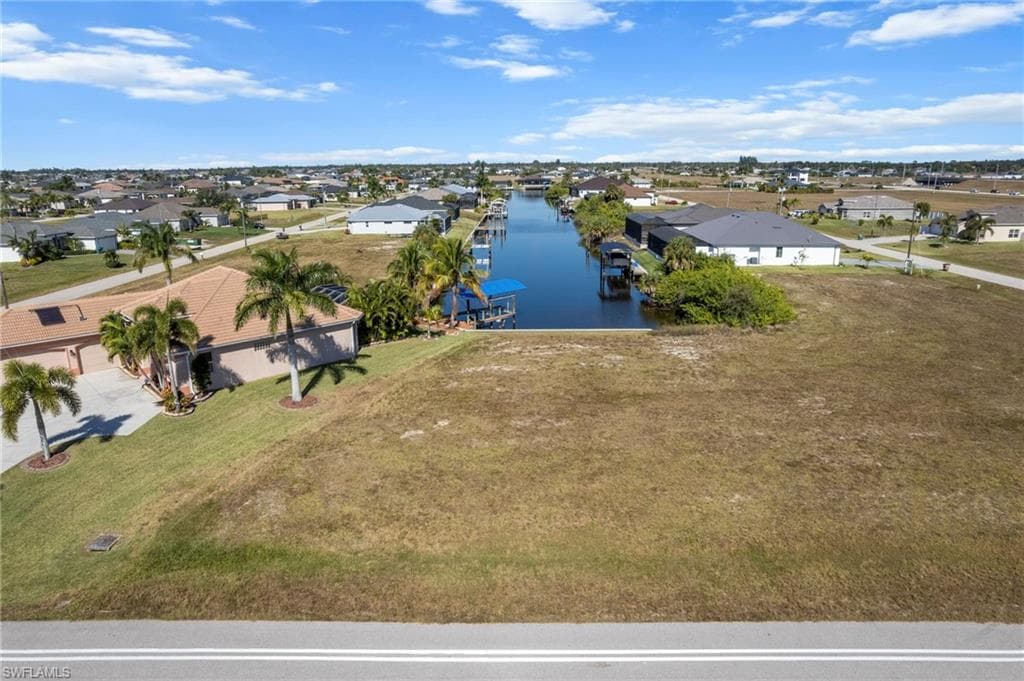 3231 Yucatan PKWY CAPE CORAL, FL 33993