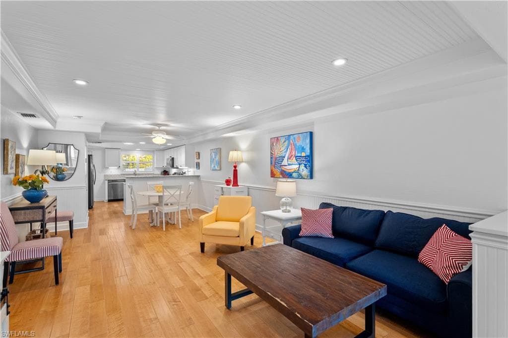 320 14th AVE S 320C NAPLES, FL 34102