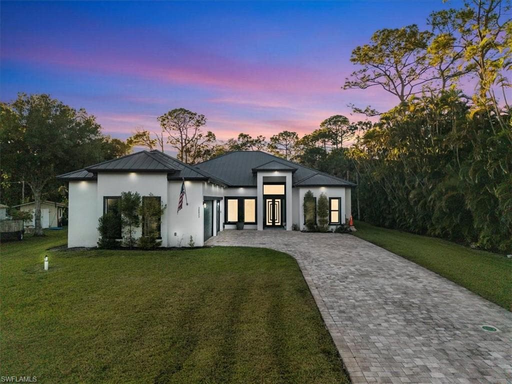 28033 Oak LN BONITA SPRINGS, FL 34135
