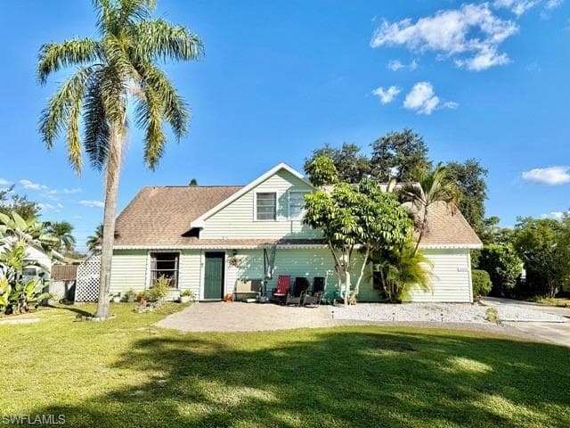 27673 Los Amigos LN BONITA SPRINGS, FL 34135