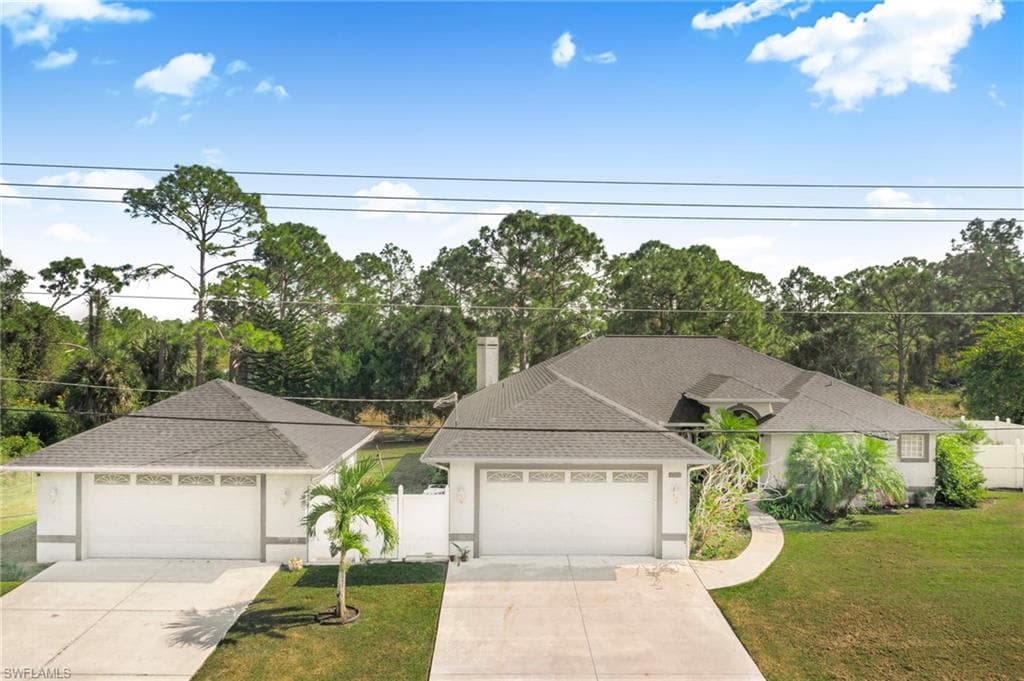 1069 Joponica AVE S LEHIGH ACRES, FL 33974