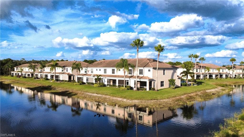 1334 Weeping Willow CT CAPE CORAL, FL 33909