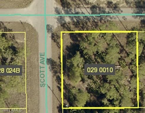 3900 E 11th ST LEHIGH ACRES, FL 33972