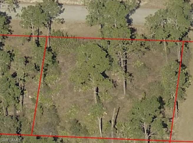 3902 E 11th ST LEHIGH ACRES, FL 33972
