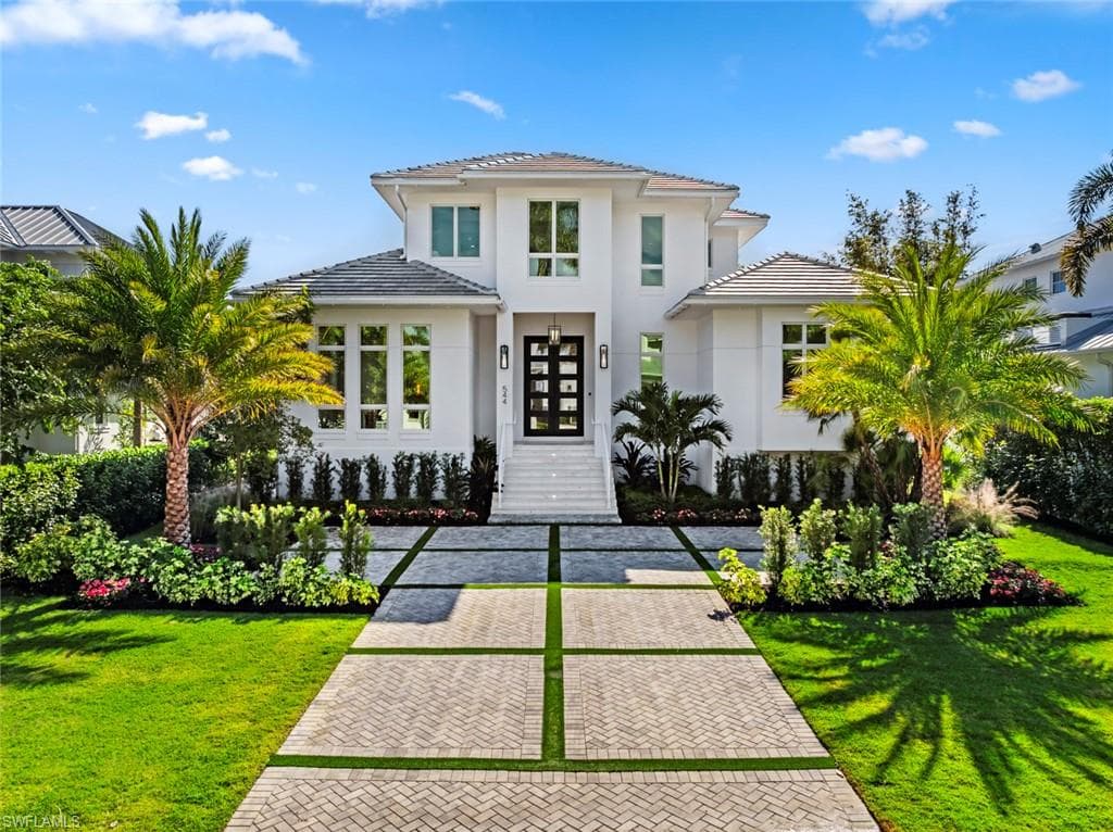 544 13th AVE S NAPLES, FL 34102