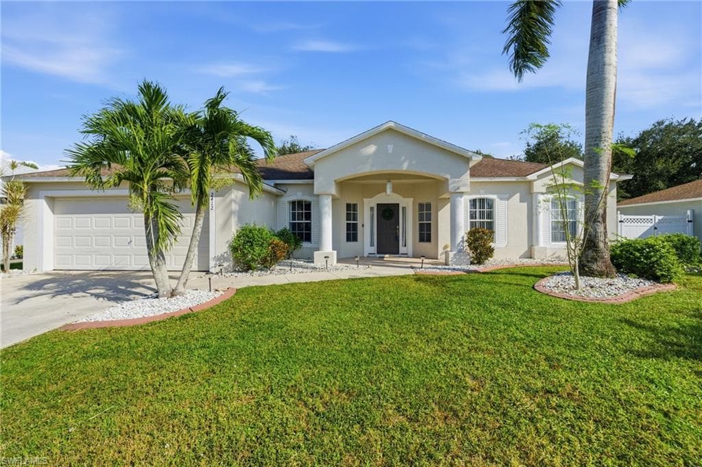 2412 Nature Pointe LOOP FORT MYERS, FL 33905