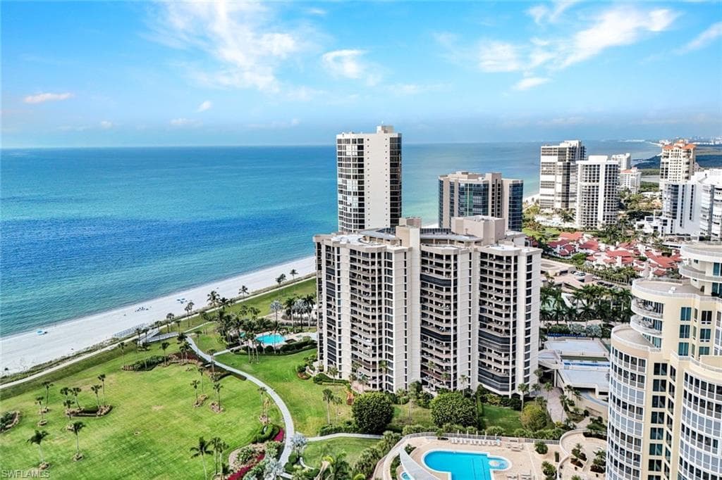 4551 Gulf Shore BLVD N 505 NAPLES, FL 34103