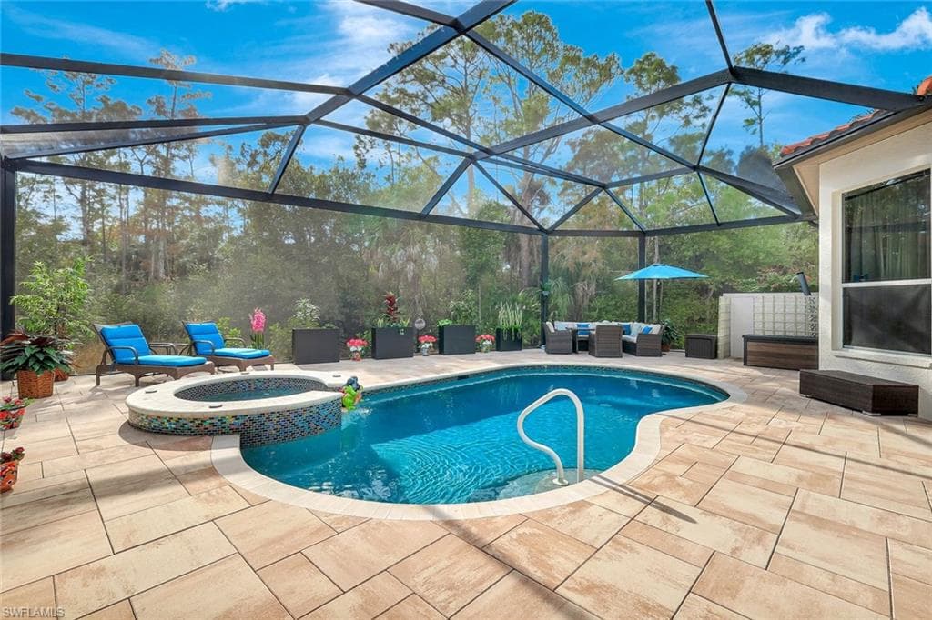 1282 Via Portofino NAPLES, FL 34108