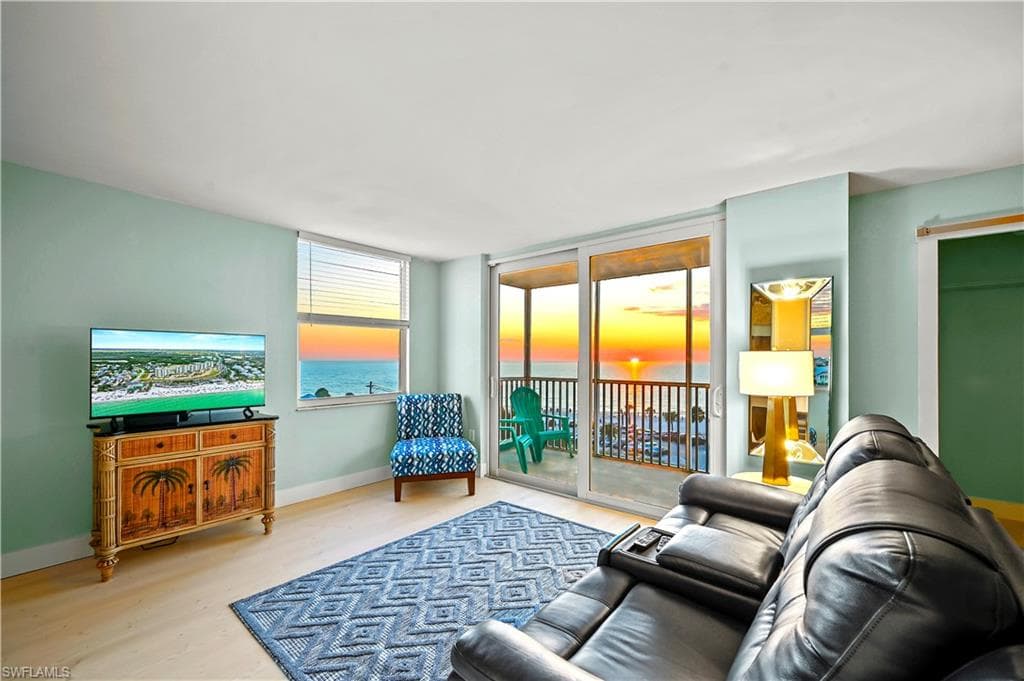 5900 Bonita Beach RD 706 BONITA SPRINGS, FL 34134