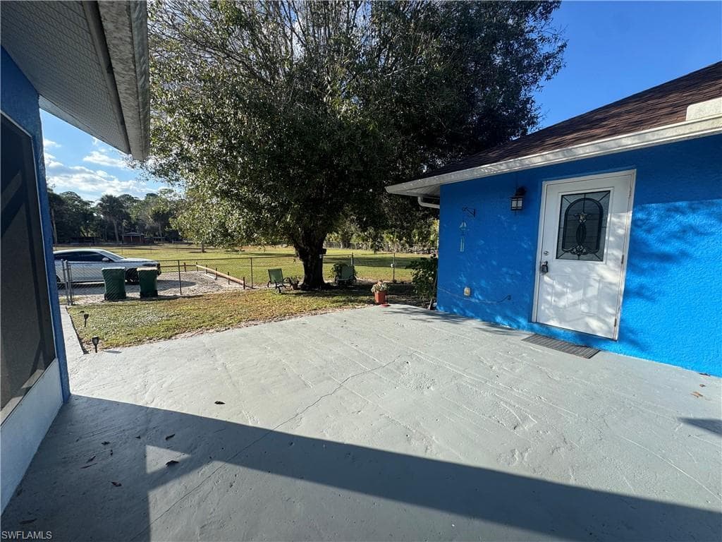 291 16th ST NE 1 NAPLES, FL 34120