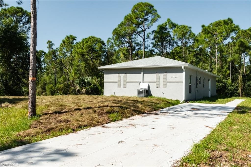 12325 Graffiti DR PUNTA GORDA, FL 33955