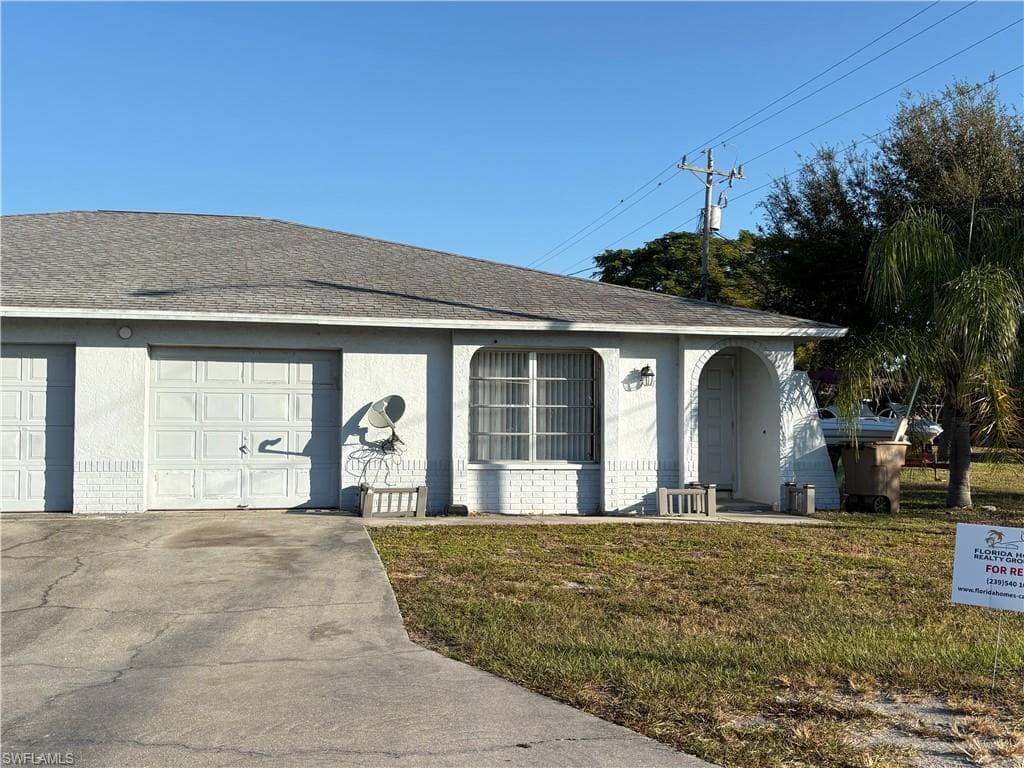 727 SW 39th ST CAPE CORAL, FL 33916
