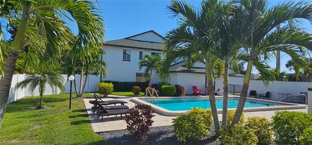 1519 Cape Coral PKWY W 6 CAPE CORAL, FL 33914