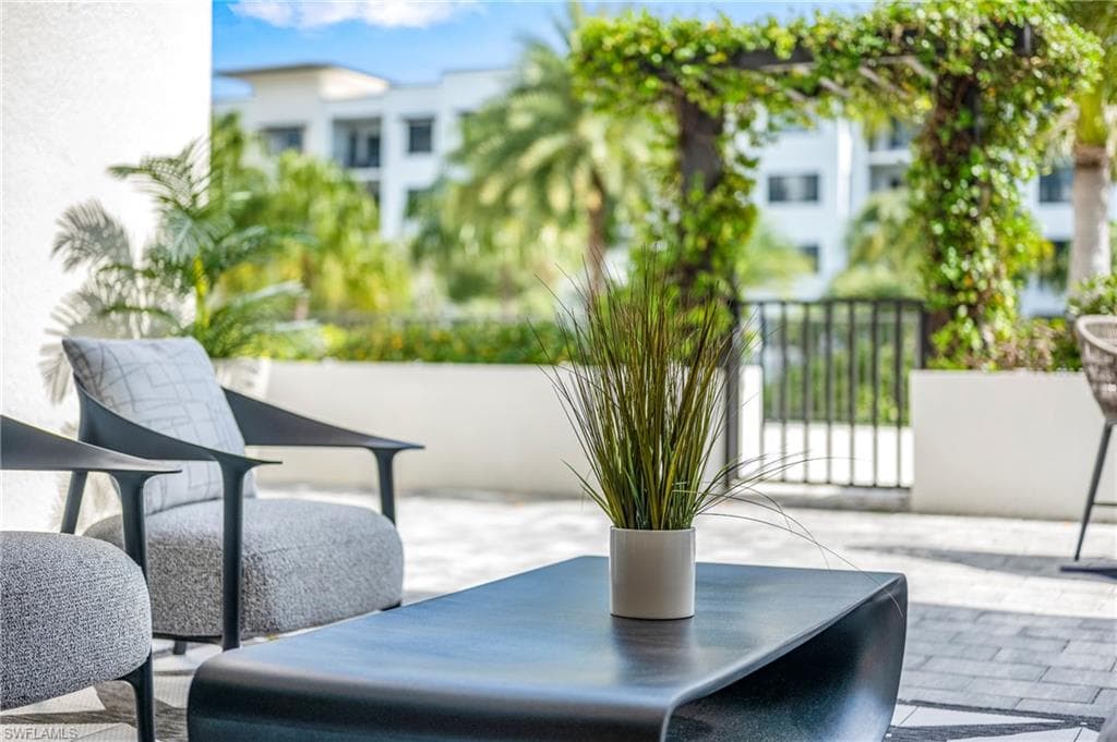 1115 Central AVE 252 NAPLES, FL 34102