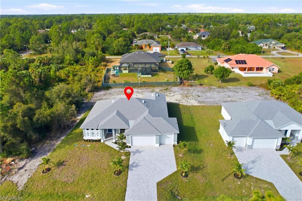 705 McKinley AVE LEHIGH ACRES, FL 33972