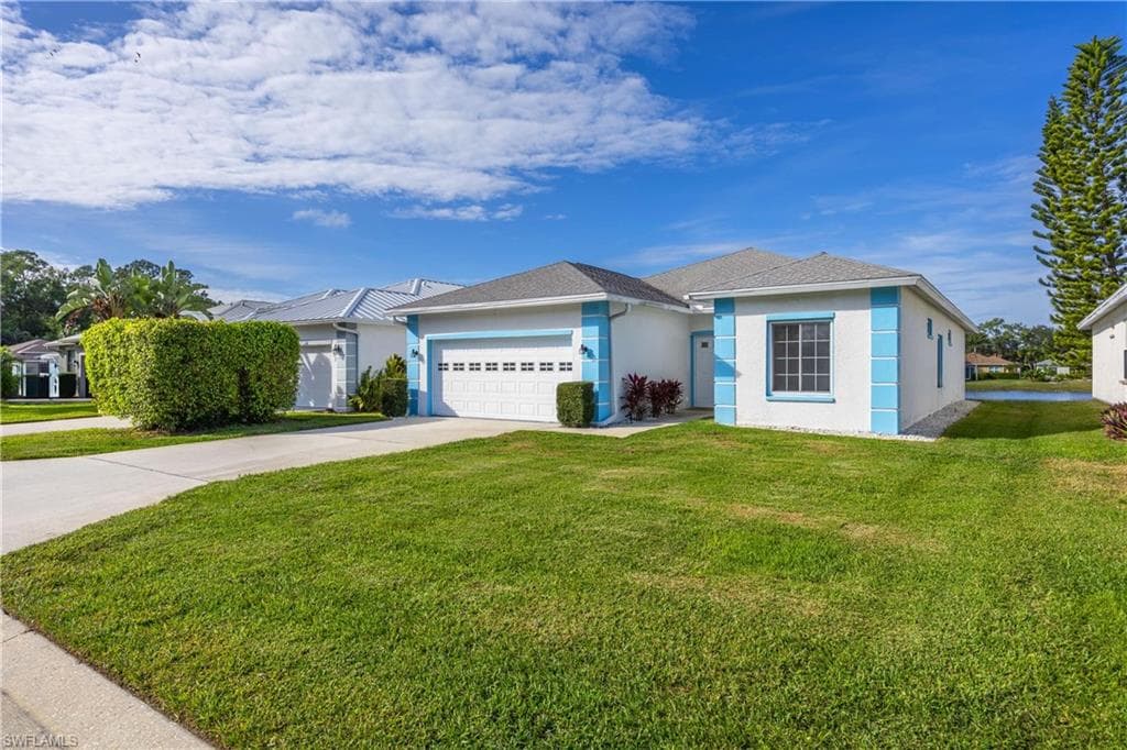 223 Stanhope CIR NAPLES, FL 34104