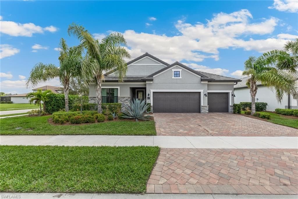 12279 Sussex ST FORT MYERS, FL 33913