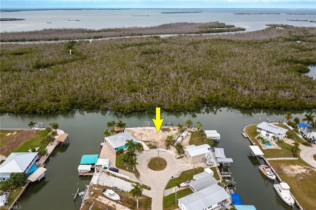3977 Coconut DR ST. JAMES CITY, FL 33956