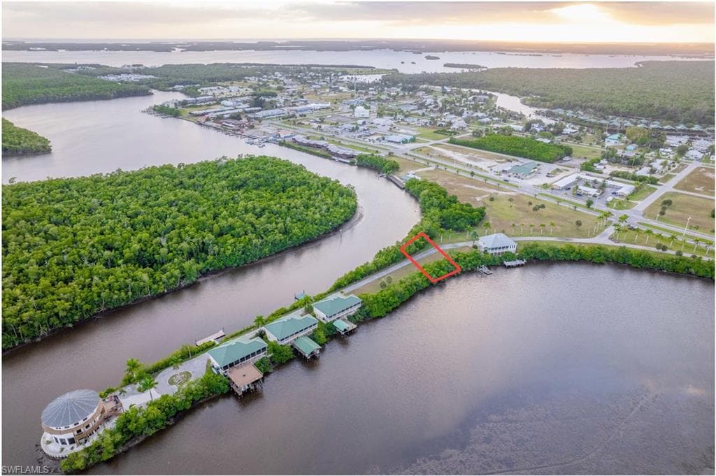 336 Freesia ST EVERGLADES CITY, FL 34139