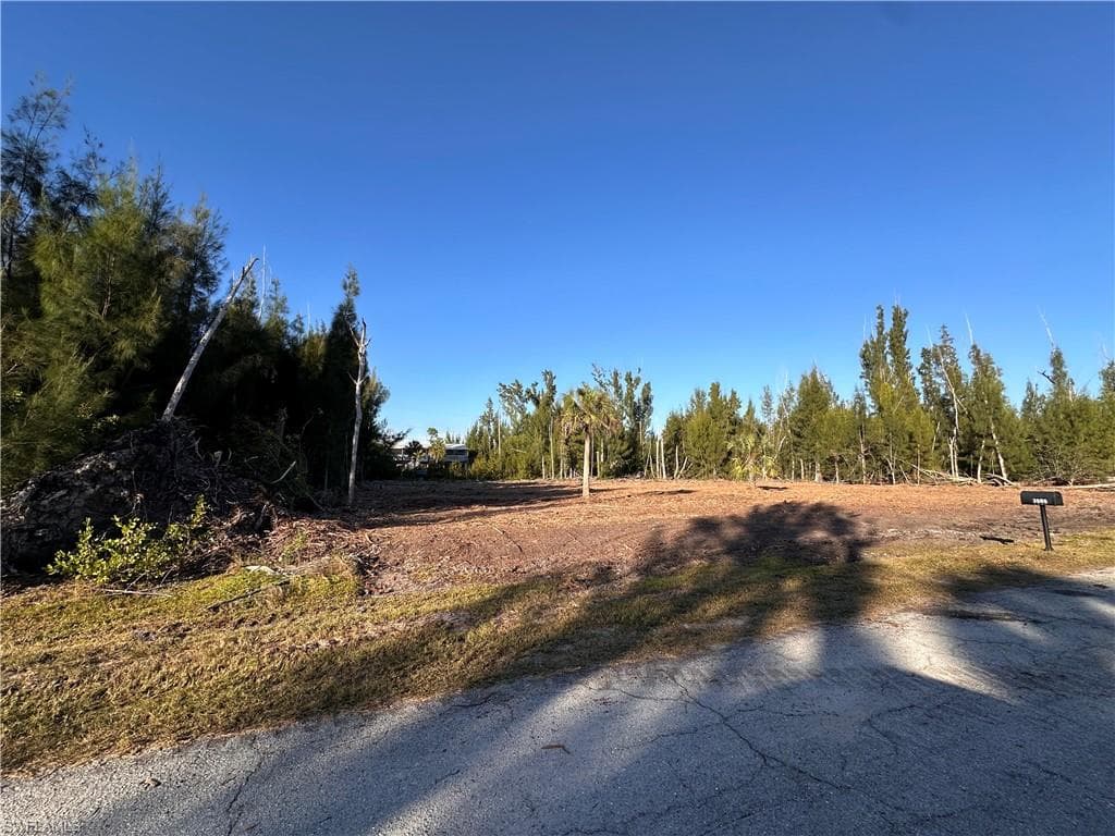 3504 Mango ST ST. JAMES CITY, FL 33956