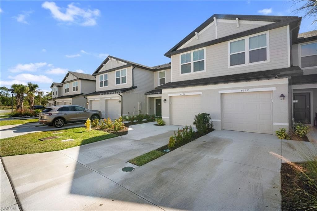 4224 caterina CT NORTH FORT MYERS, FL 33917