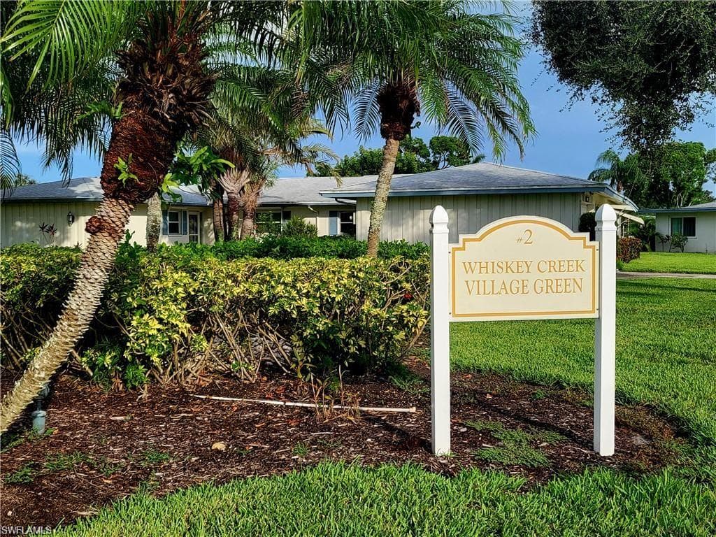 5541 Westwind LN 202 FORT MYERS, FL 33919