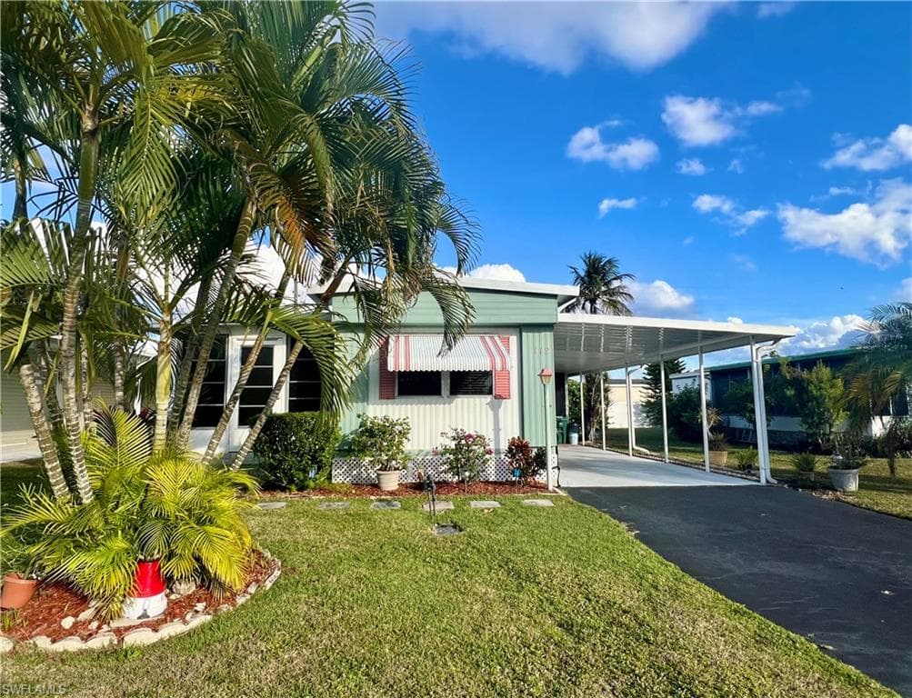 112 Cape Sable DR NAPLES, FL 34104