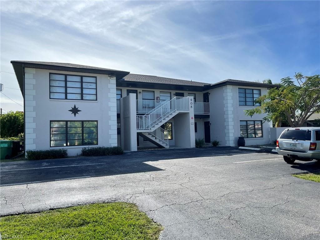 608 SE 46th LN 3 CAPE CORAL, FL 33904
