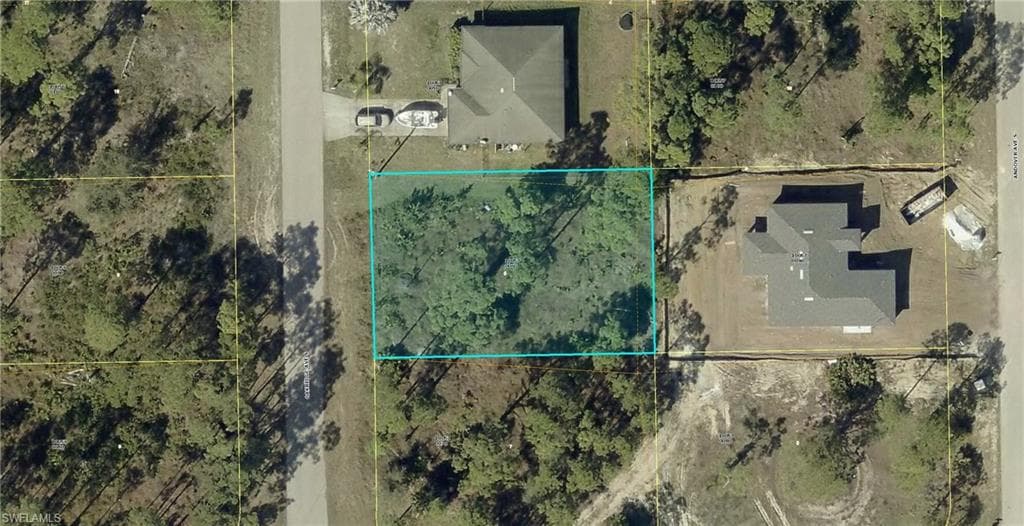 813 Oakridge AVE S LEHIGH ACRES, FL 33974