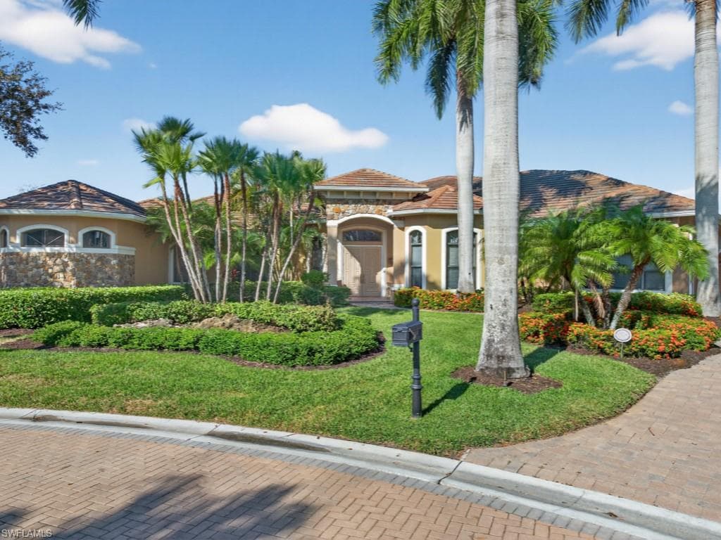 7545 Snead CT NAPLES, FL 34113