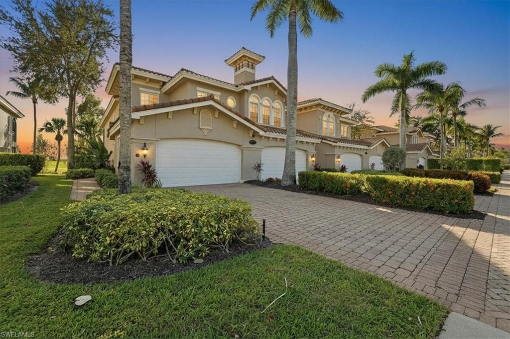 9134 Cherry Oaks LN 201 NAPLES, FL 34114