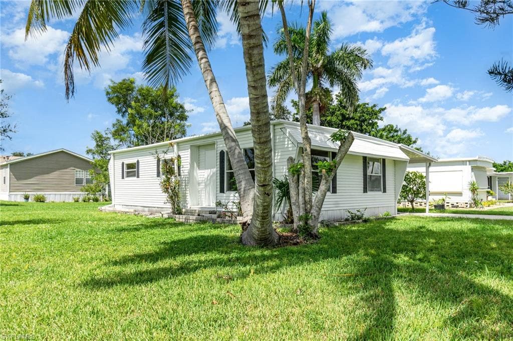 91 Twin Palms DR NAPLES, FL 34114
