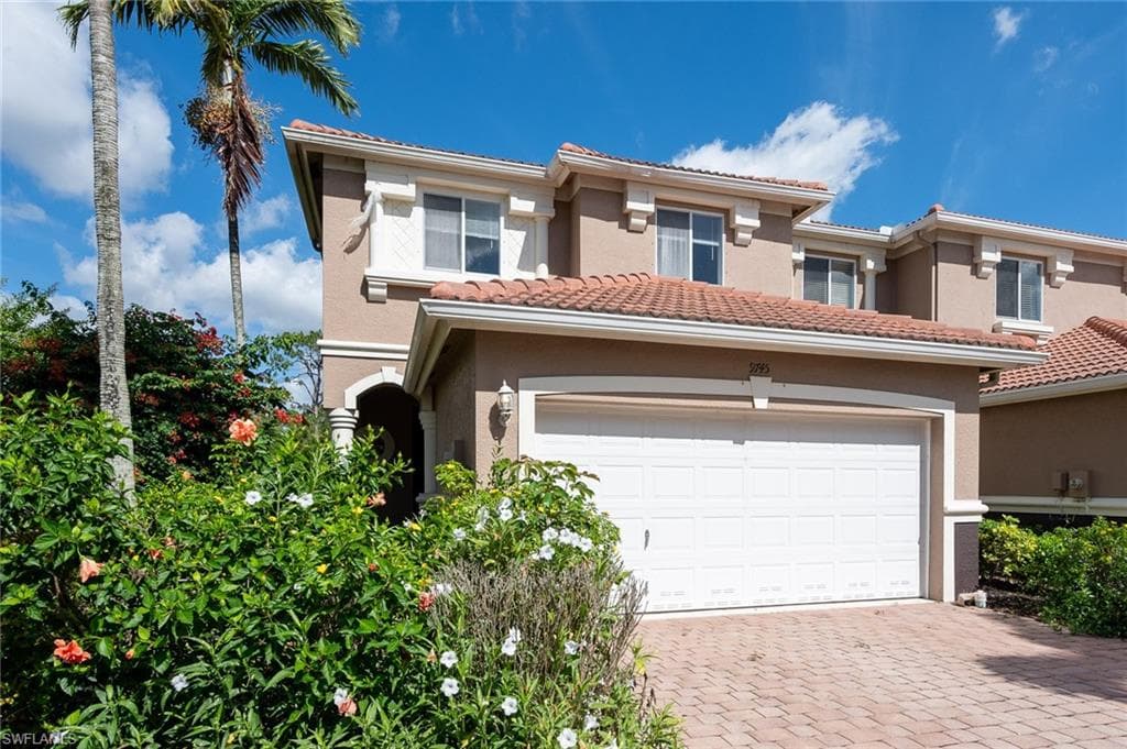 9745 Roundstone CIR FORT MYERS, FL 33967