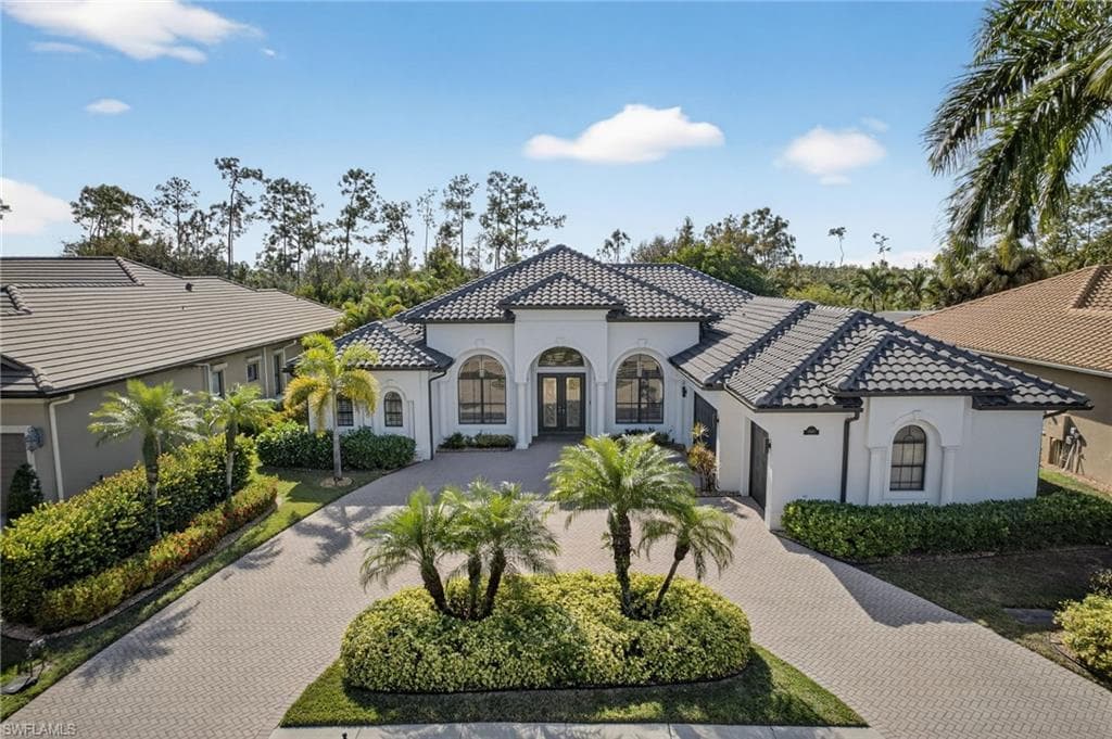 14668 Beaufort CIR NAPLES, FL 34119