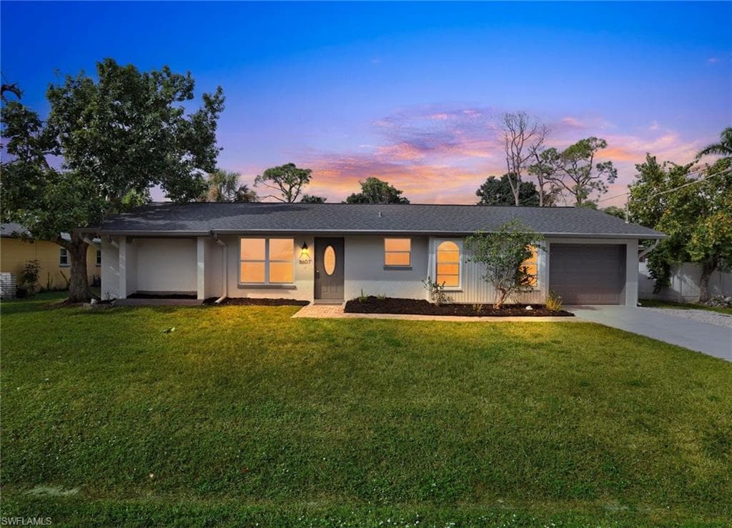8607 Chatham ST FORT MYERS, FL 33907