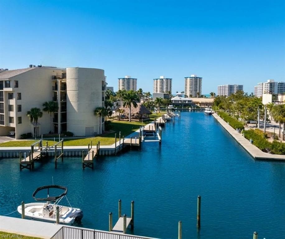 4571 Bay Beach LN 373 FORT MYERS BEACH, FL 33931