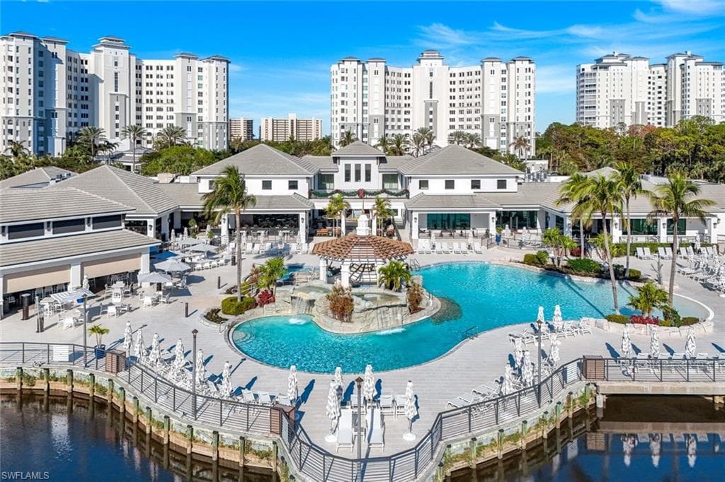 415 Sea Grove LN 102 NAPLES, FL 34110