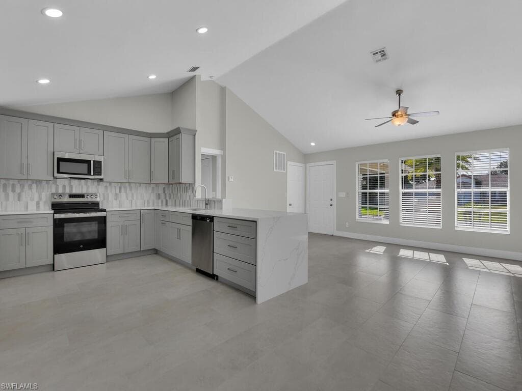 1931 SW 36th TER CAPE CORAL, FL 33914