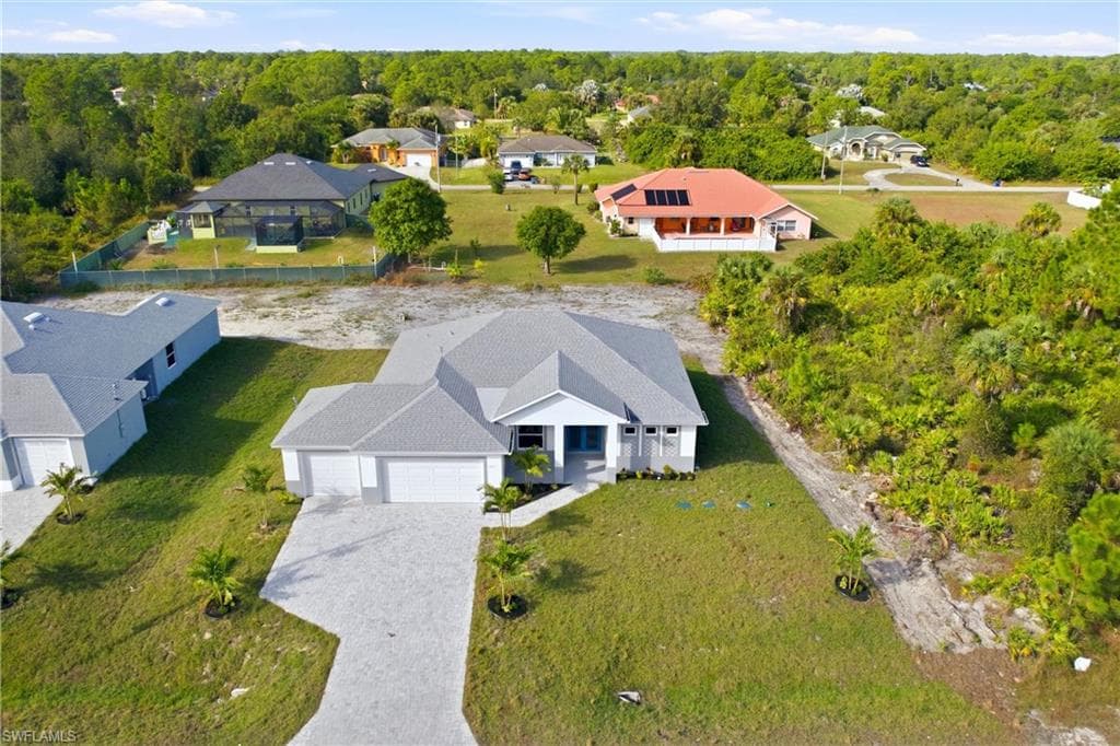 707 McKinley AVE LEHIGH ACRES, FL 33972